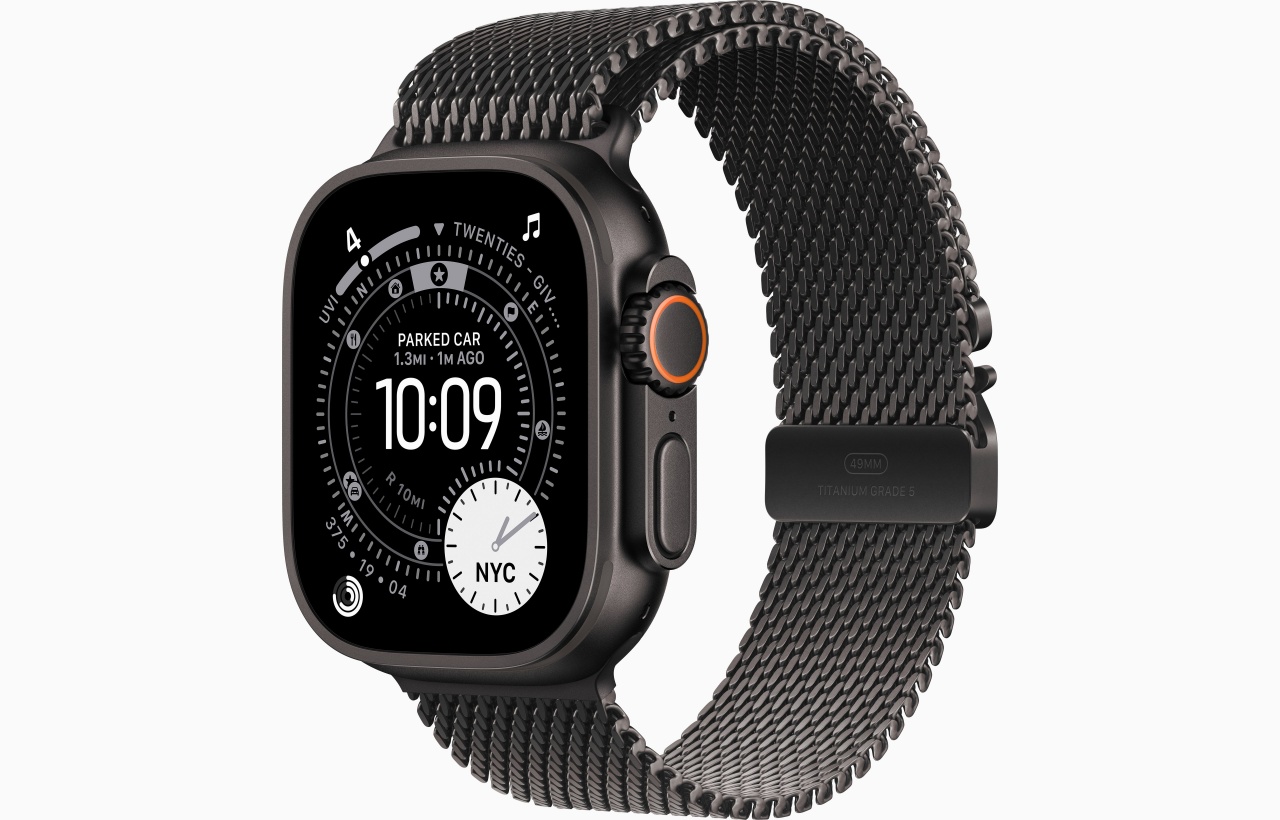 Apple Watch Ultra 3 GPS + Cellular 49mm Black Titanium Case with Black Titanium Milanese Loop
